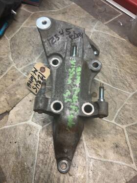 112313ka0a Nissan Trucks 343-12345 13-20 Pathfinder 08-21 Murano 07-18 Altima 11-17 Quest Right Engine Frame Mount