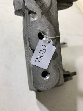 95073703 Oem 2017 Chevy Trax Buick Encore 1.4l Engine Mount Bracket