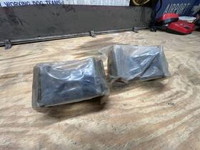 1664728c1 Pai 403932 Nos Rear Engine Mounts P/n International Dt466