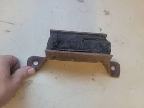 343.gm2s57 Pontiac 1957 347 370 Engine Mount