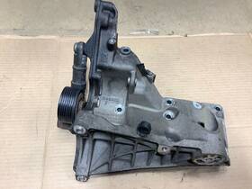 948102213 Porsche Cayenne 4.5l V8 2005 Engine Motor Mount Bracket With Tensioner Pulley