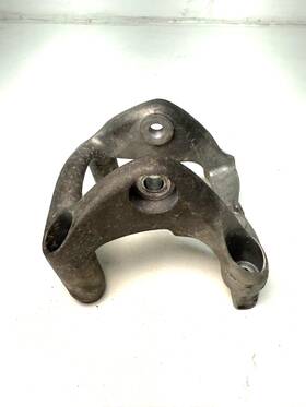 9481152087 Porsche Engine Mount Bracket Cayenne 2003 2006 4.5l Front Motor Support Holder
