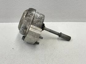 997375049 Porsche 05-11 911 Carrera 997 Left Engine Motor Mount 3.6l 1505 Oem