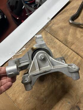 9a1375011 Porsche Cayman S 981 Mk2 2012-2016 Front Engine Motor Mount Gt4 Oem