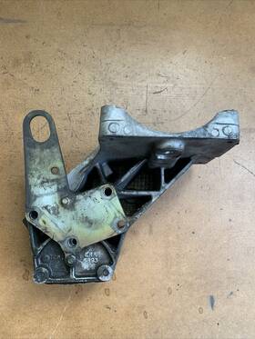 Err6893 Range Rover 1999-2002 4.6l A/c Compressor Power Steering Mount Bracket