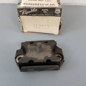 31-2333 Republic New Nos Engine Motor Mount Vintage
