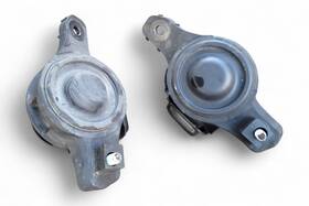 Su003-01007 Scion Su003-01006 Fr-s 13-16 Engine Motor Mount Right/left Set E0