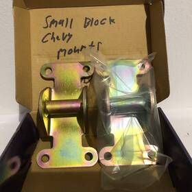 Gh54562630 Speedway Motors Pair Of Solid Steel Chevy Small Block Frame Mounts Engine Brackets New Condition