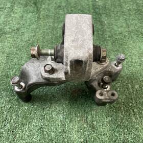 10042aa040 Subaru 2013-2018 2.5l Legacy Outback Front Engine Mounting Bracket Motor Mount