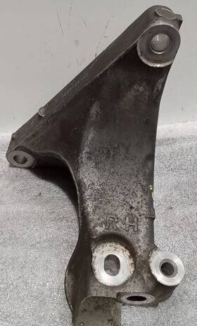 30450aa021 Subaru 2010-2014 Legacy Outback Rh Engine Mount Cast Aluminum