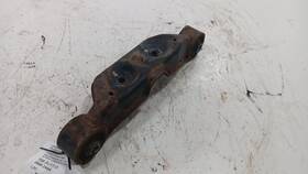 598.su1t18 Subaru Forester Rear Carrier Mount Bracket 2017 2018