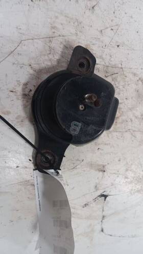 973.su1t18 Subaru Forester Engine Motor Mount Right Passenger 2017 2018