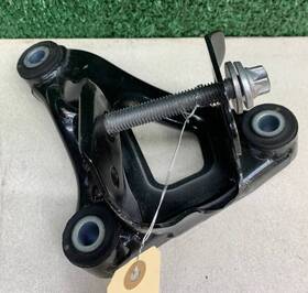 111023200c Tesla 2020-2024 Model Y Front Drive Unit Right Side Mount Support Bracket Oem