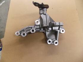 123150p080 Toyota Highlander 3.5l Engine Right Mount Support Bracket Oem 2020 - 22 Sh#h19