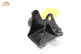 1232136090 Toyota Rav4 Hybrid 2.5l Engine Motor Right Mount Support Bracket Oem 2016-2018