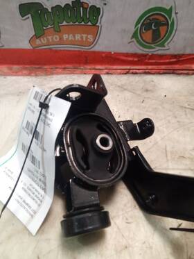 343.to1e11 Toyota Corolla 2011 Engine Mounts 3748710