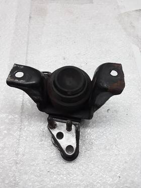 343.to1k04 Toyota Engine Side Mount Yamaha 2zzge 2004 Matrix 800-5-2n