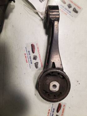 343.to1q14r Toyota Sienna 2014 Engine Mounts 42140
