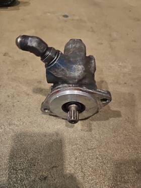 Ev221618l10101 Trw 14323 Power Steering Pump Part # 14-14323-000
