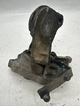 191199351 Volkswagen 85-92 Vw Mk2 020 Manual Transmission Mount Bracket
