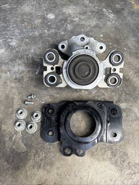 31401308 Volvo 2015-18 S60 V60 S80 Xc60 Xc70 2.0l Left Engine Mount Oem