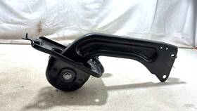 32221323 Volvo 2019-2023 Xc40/xc40 Recharge Rear Right Mount Bracket Control Arm Oem
