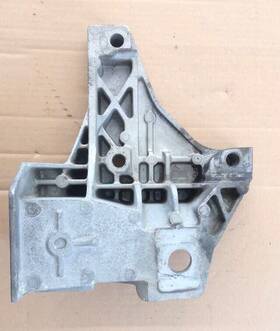 6g92-6p096-ed Volvo Engine Mount / Bracket Xc70 2008- 2014 Oem