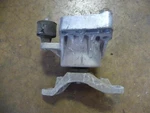 14 Lincoln Mkz 2.0L At Awd Right Side Engine Motor Mount Bracket DG93-6F012-DA. Fixed Price $68.62.