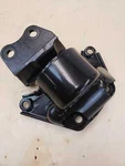 10057 Left Transmission Mount 1PC For Hyundai Santa Fe 3.3L 21830-2B650. Fixed Price $169.46.