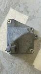 2005-2011 Mercedes-benz Slk R171 Right Engine Mount Bracket Support A2722231604. Fixed Price $40.00.
