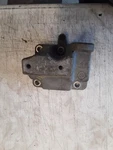 Dodge Charger 2011 Rwd Front Right Engine Mount 483285. Fixed Price $35.00.