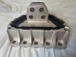 1PCS Motor Mount For Volvo Engine Vnl Vhd D12 Isx 20399980 20399992 3198122. Fixed Price $95.00.