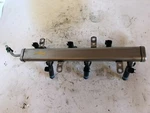 #2005-2008 Chrysler Pacifica 3.8L Fuel Injection Rail Assembly With Injector Oem. Fixed Price $68.50.