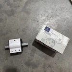 New Mercedes-benz E-class W211 Gearbox Mount A2122400618 3.5PETROL 200KW. Fixed Price $100.00.