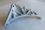 Bmw Motor Mount Bracket 11811132989 Fits 88-97 E31 E32. Fixed Price $40.00.