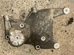 Land Rover Discovery 3.9 V8 ERR4514 Alternator Mounting & Air Con Pump Bracket. Fixed Price $102.60.