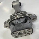 10088 Front Engine Torq Strut Mount 1PC For Hyundai Elantra Gt 17-13 21950-A5300. Fixed Price $72.00.