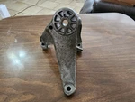 2011-2015 Audi Q7 Right Motor Mount Bracket Oem 7L8199308F. Fixed Price $50.00.