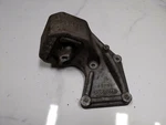 Jeep Daimler Chrysler 3.0 Crdi Engine Mount 52090308AE. Fixed Price $31.34.