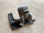Oem, 2013, 2014, 2015, 2016 Nissan Pathfinder Right Engine Mount. Fixed Price $55.60.