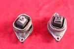 2003-2005 Land Range Rover Left & Right Engine Motor Mount Bracket Set Of Oem. Fixed Price $16.00.