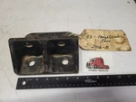 Cat 3406B Rear Engine Mount Bracket Freightliner 01-15189-000 Ref.# 01-20140-000. Fixed Price $115.00.
