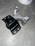 Engine Mount KIT-4 Piece And Transmission Fits 2007 Sentra 2.0L. Fixed Price $25.00.
