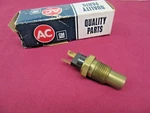 Nos Oem 1973-1976 Engine Coolant Temperature Switch Chevy Buick Olds Gm 6490452. Fixed Price $20.00.