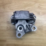 2015 - 2021 Jeep Renegade 2.4L Engine Motor Right Side Mount Support Bracket Oem. Fixed Price $114.99.