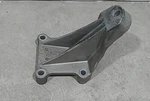 Ford Mustang Motorhalter Rechts (05-09) 7R33-6B033-BA. Fixed Price $70.00.