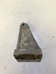 Genuine Mercedes Benz W204 Engine Mount Bracket Front Right A6462230704. Fixed Price $29.97.
