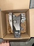 2007-2013 Bmw E90 E92 E93 328I N52 Left Side Engine Motor Mount Bracket Oem. Fixed Price $50.00.