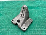 10-15 Jaguar Xf Xj Xk Rwd Engine Right Mount Bracket Oem. Fixed Price $10.00.