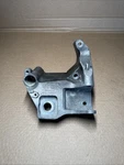 2015-18 Volvo S60 S80 V60 XC60 XC70 2.0L Front Right Engine Mount Bracket Oem. Fixed Price $50.00.